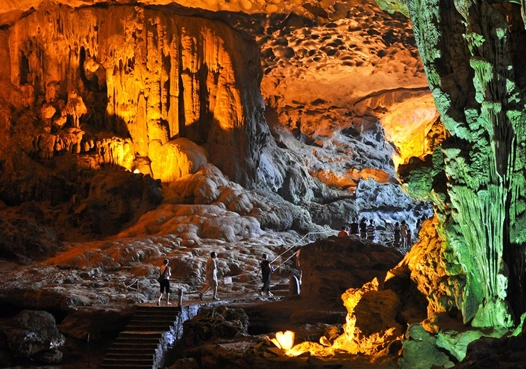 Places to Visit in Sung Sot Cave