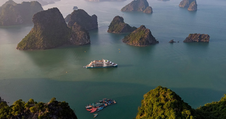 Discover Halong Bay on Lyra Grandeur Cruise