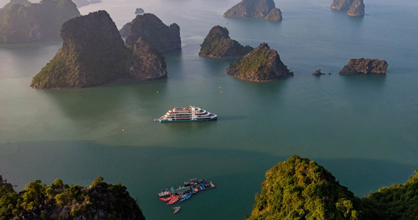 Explore Ba Trai Dao Area on Lyra Grandeur Cruise