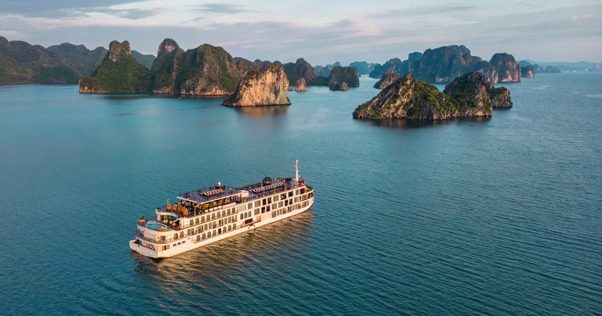 Overview of Indochine Premium Cruise