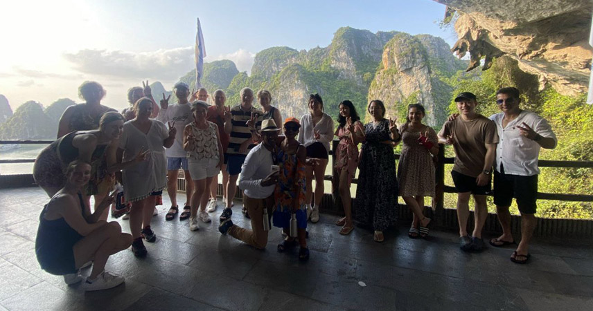 Visit Sung Sot Cave (Surprise Cave)