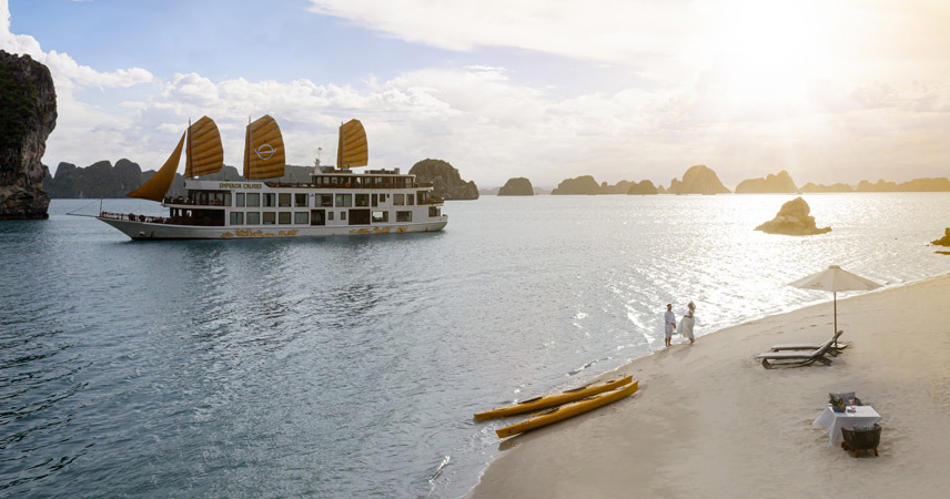 Access to Hidden Beaches and Lagoons