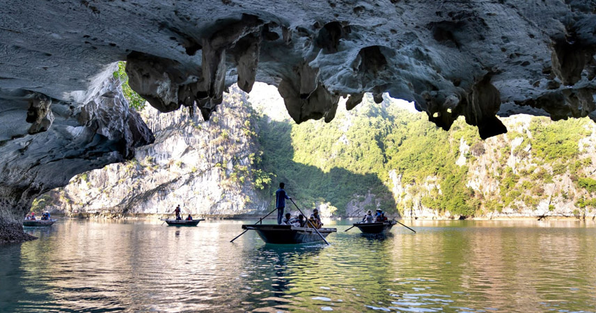 Route to explore Dau Go cave