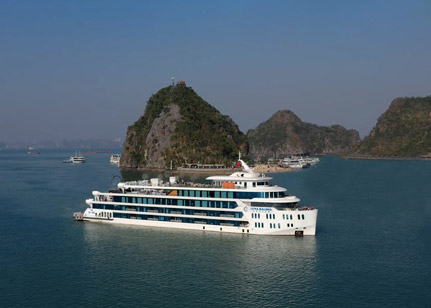 Luna Halong Cruise