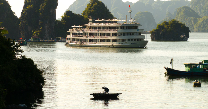 Peaceful scene at Cua Van Fishing Village