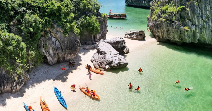 Kayaking to explore the Three Pears area