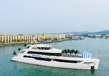 Halong Bay Dinner on Catherine Horizon Cruise