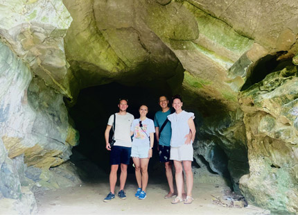 visit Trung Trang Cave