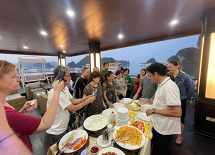 Experience cooking class on Aqua Elegance Cruise