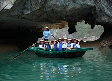 Explore Luon Cave by Bamboo Boat