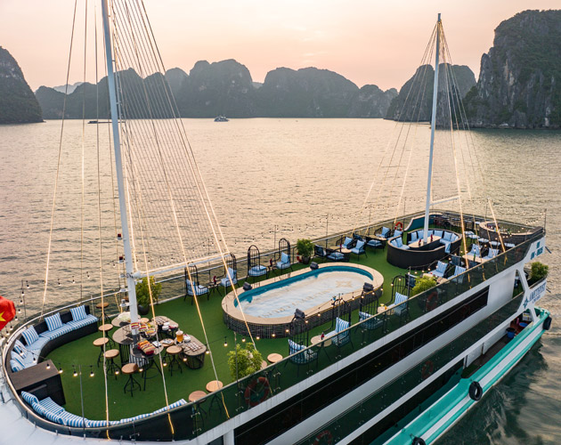 Discover True Halong Bay with Amethyst Cruise