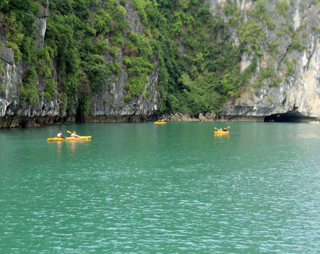 Discover Halong Bay on Athena Royal Cruise