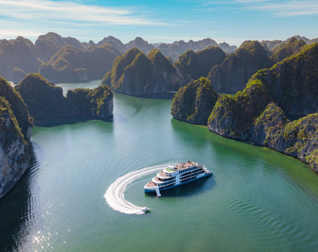 Discover Halong Bay on Capella Cruise