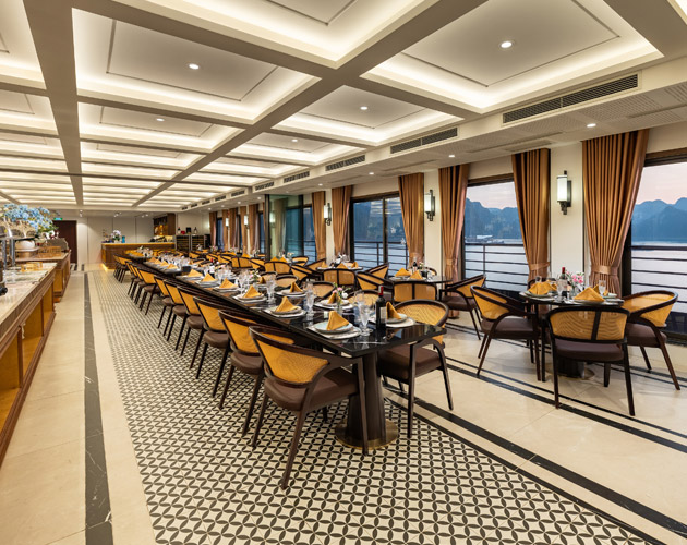 Discover Lan Ha Bay on Diana Cruise