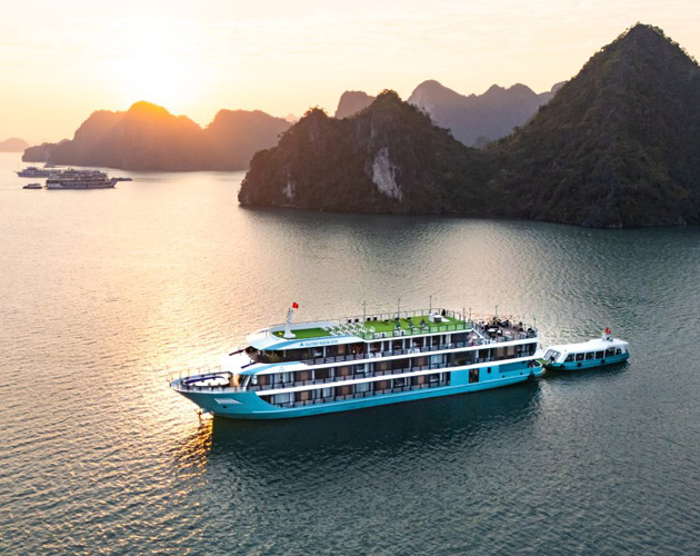 Explore Halong Bay on Dragon Bay Premium Cruise