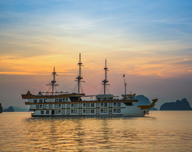 Discover Bai Tu Long Bay on Dragon Legend Cruise
