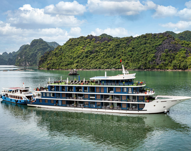 Discover Lan Ha Bay on Halora Metta Cruise