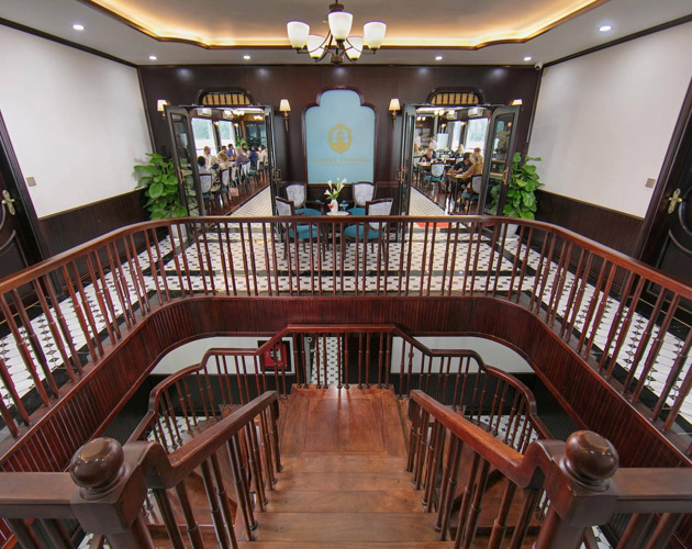 Discover Halong Bay on Hermes Premium Cruise