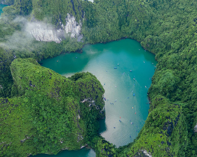 Discover Halong Bay on Indochine Premium Cruise