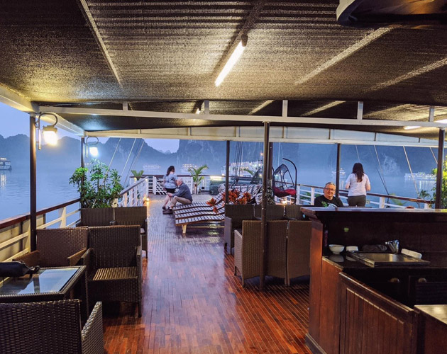 Explore Halong Bay on Le Journey Cruise