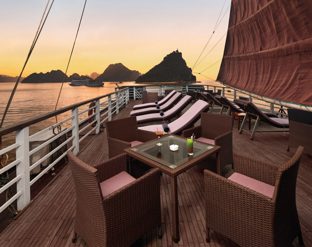 Explore Halong Bay on Le Journey Cruise