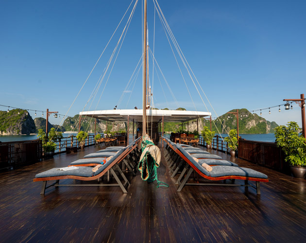 Discover Halong Bay on Milalux Cruise