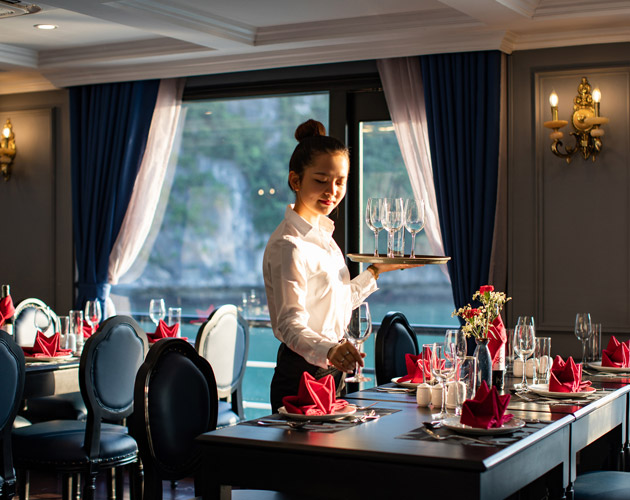 Discover Halong Bay on Rosy Cruise