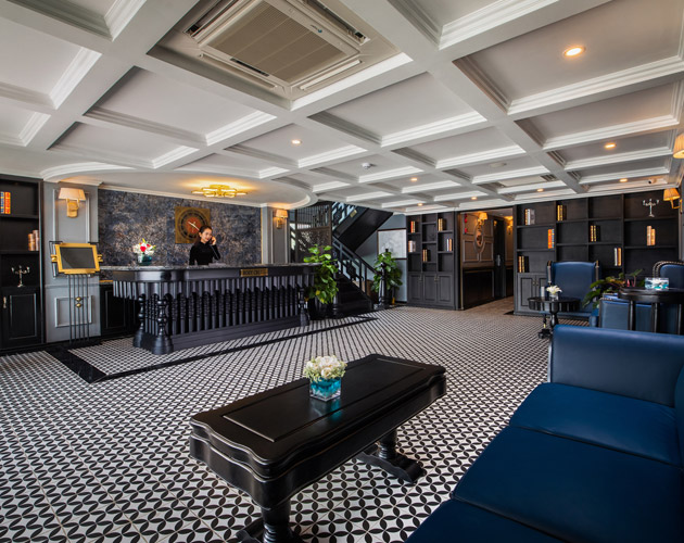 Discover Halong Bay on Rosy Cruise