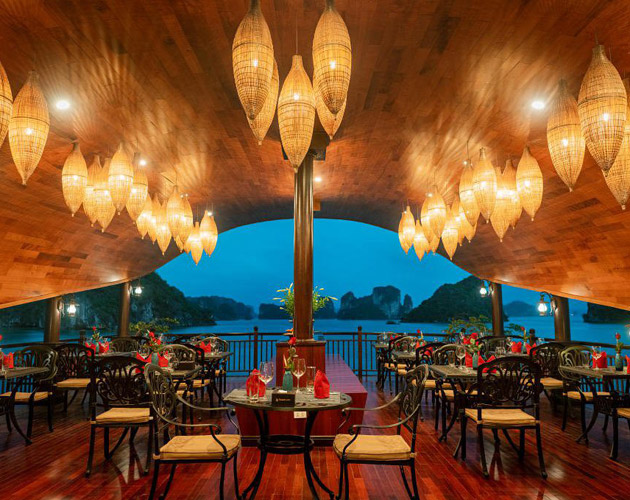 Discover Halong Bay on Sena Cruise