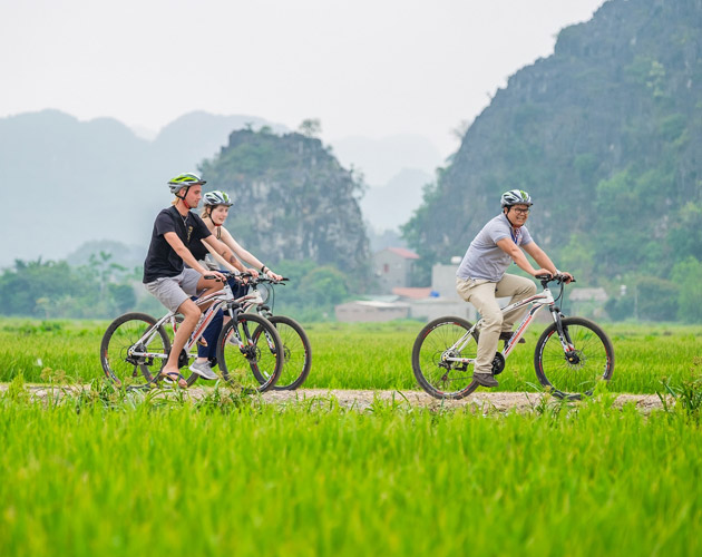 Hoa Lu Tam Coc Day Tour | Ninh Binh Day Tour from Hanoi