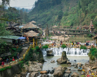 2 Days Sapa & Fansipan Tour from Hanoi | Cat Cat village + Cable Car