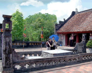 Hoa Lu Trang An Cycling Tour | Ninh Binh Day Tour from Hanoi