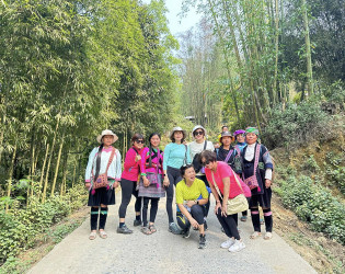 2 Days Sapa Homestay Tour | Trek Lao Chai Ta Van from Hanoi