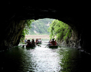 Hoa Lu, Trang An & Mua Cave | Best Ninh Binh Day Tour from Hanoi