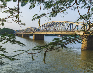 Hue City Tour from Hoi An or Da Nang